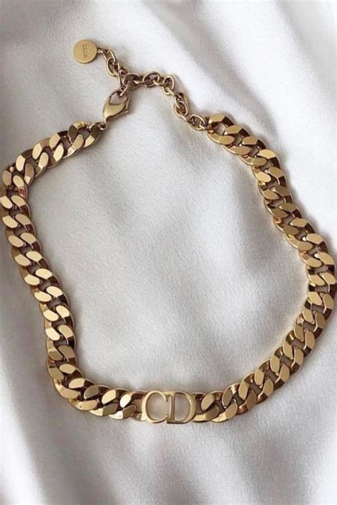 dior chain